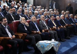 رونمایی از طرح ملی «زرین‌تأمین» بانک رفاه کارگران با حضور رئیس جمهور